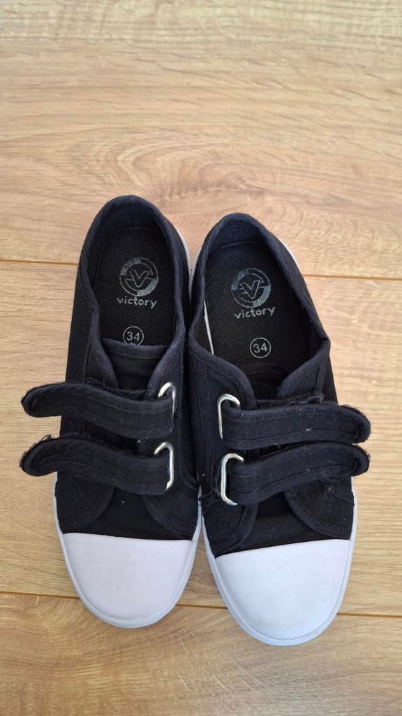 Zwarte Victory gymschoenen maat 34 met klittenband, Kinderen en Baby's, Kinderkleding | Schoenen en Sokken, Gebruikt, Ophalen of Verzenden