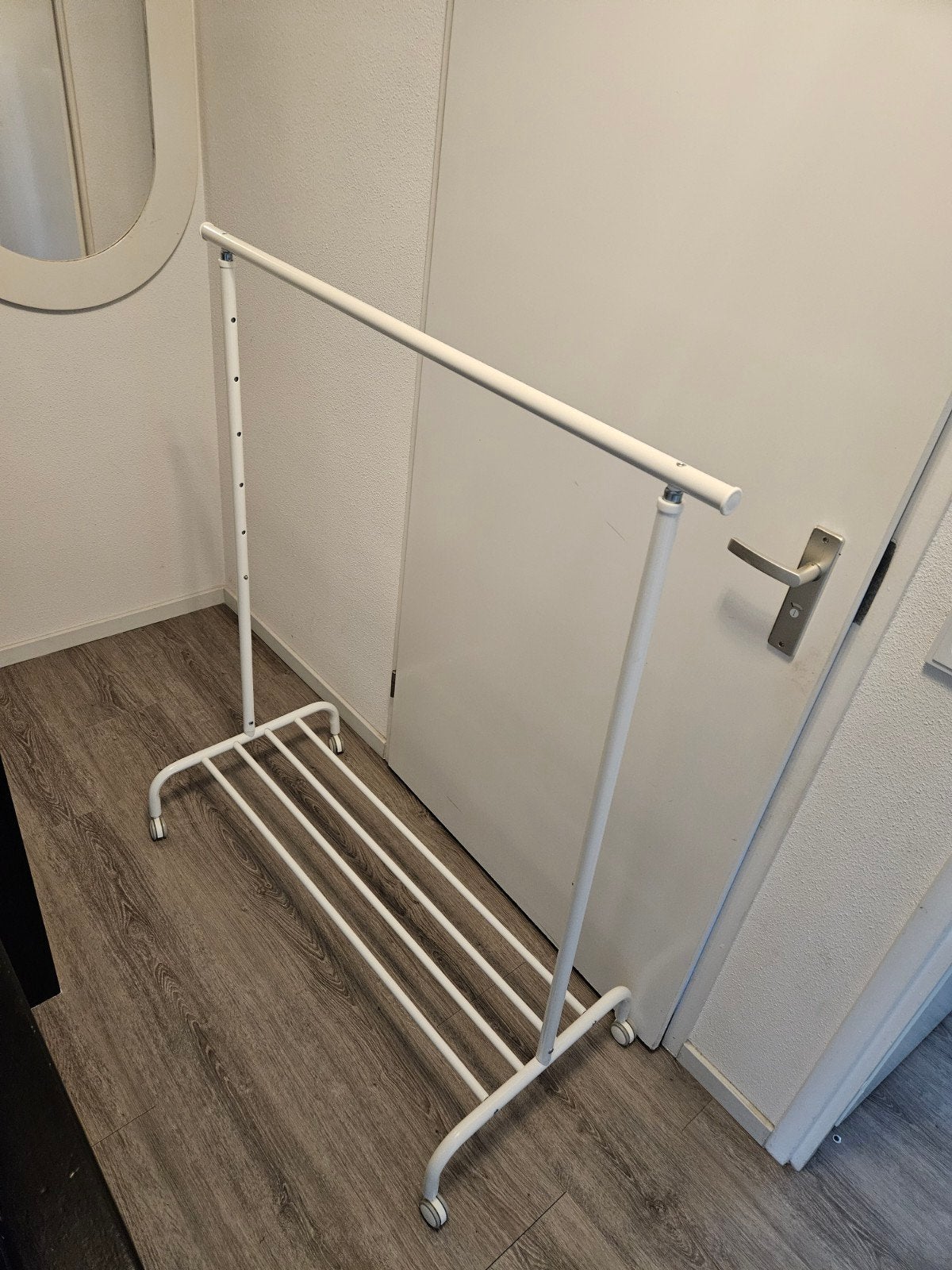 2x IKEA RIGGA Kledingrek - Zo goed als nieuw, Kleding | Dames, Ophalen