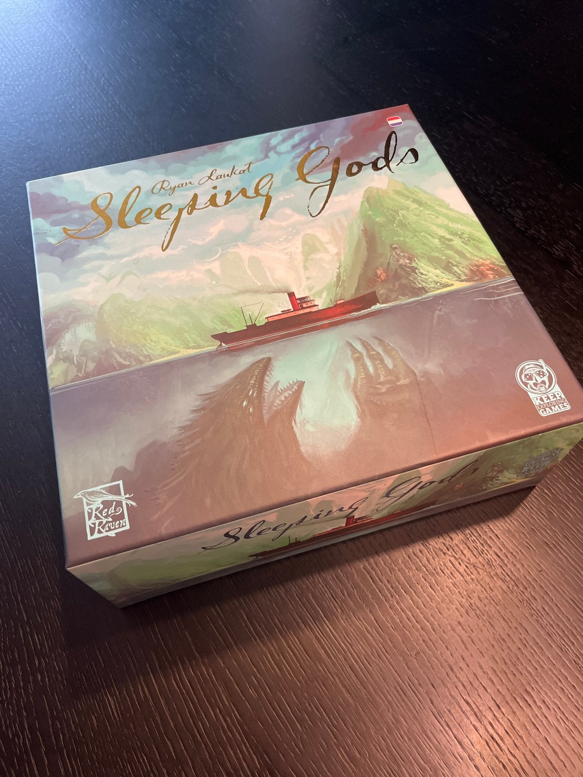 Sleeping Gods Bordspel - Avontuurlijk Coöperatief Spel, Hobby en Vrije tijd, Een of twee spelers, Verzenden, Zo goed als nieuw