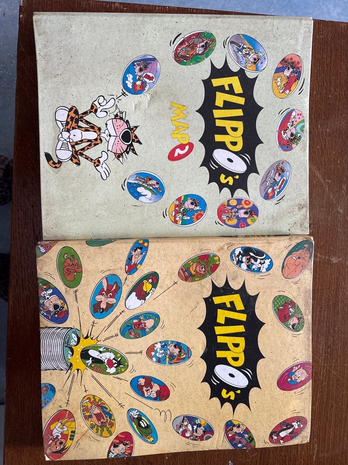 Twee mappen met Flippo's - Niet volledig, Ophalen of Verzenden, Looney Tunes, Verzameling, Met verzamelmap(pen)