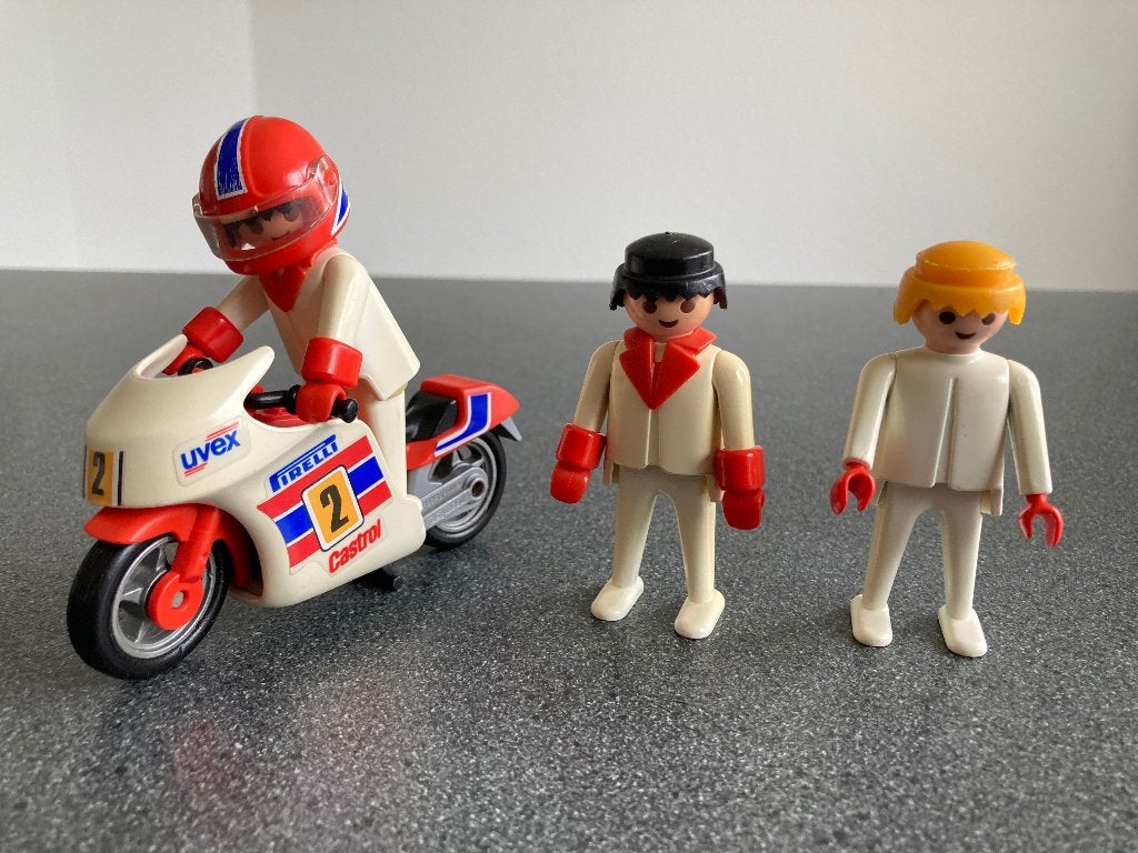Playmobil 3303 racemotor nr 2 met coureur en 2 technici, Kinderen en Baby's, Speelgoed | Playmobil, Ophalen of Verzenden, Zo goed als nieuw