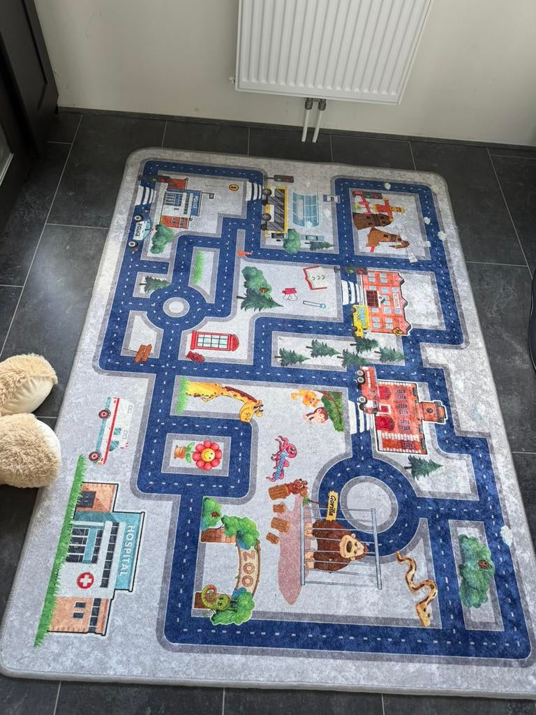 Tapijt/ speelkleed auto, Kinderen en Baby's, Speelgoed | Speelkleden, Ophalen, Zo goed als nieuw