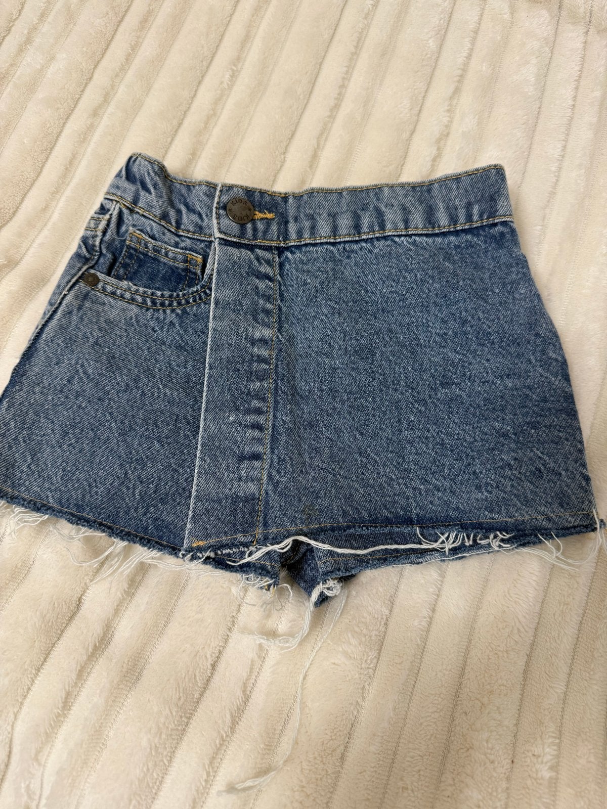 Stoere denim broekrok maat 104, Ophalen of Verzenden, Gebruikt, Meisje, Jurk of Rok