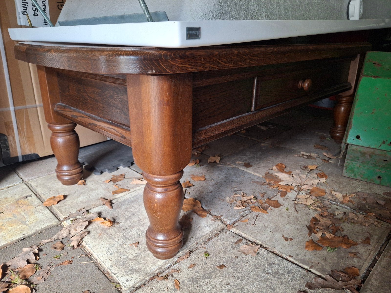 Massieve eikenhouten salontafel met lade, Ophalen, 50 – 75, Gebruikt, 100 tot 150 cm