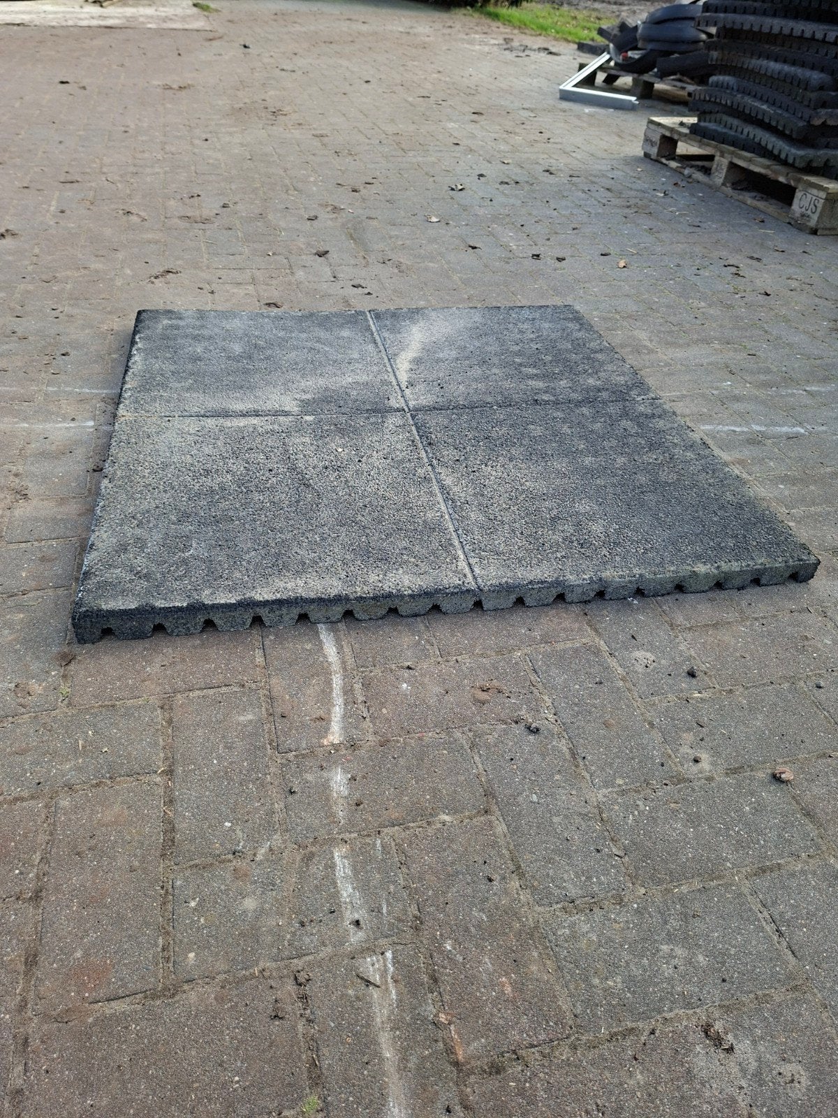 Rubberen tegels 100x100x4,5, Ophalen, Overige materialen
