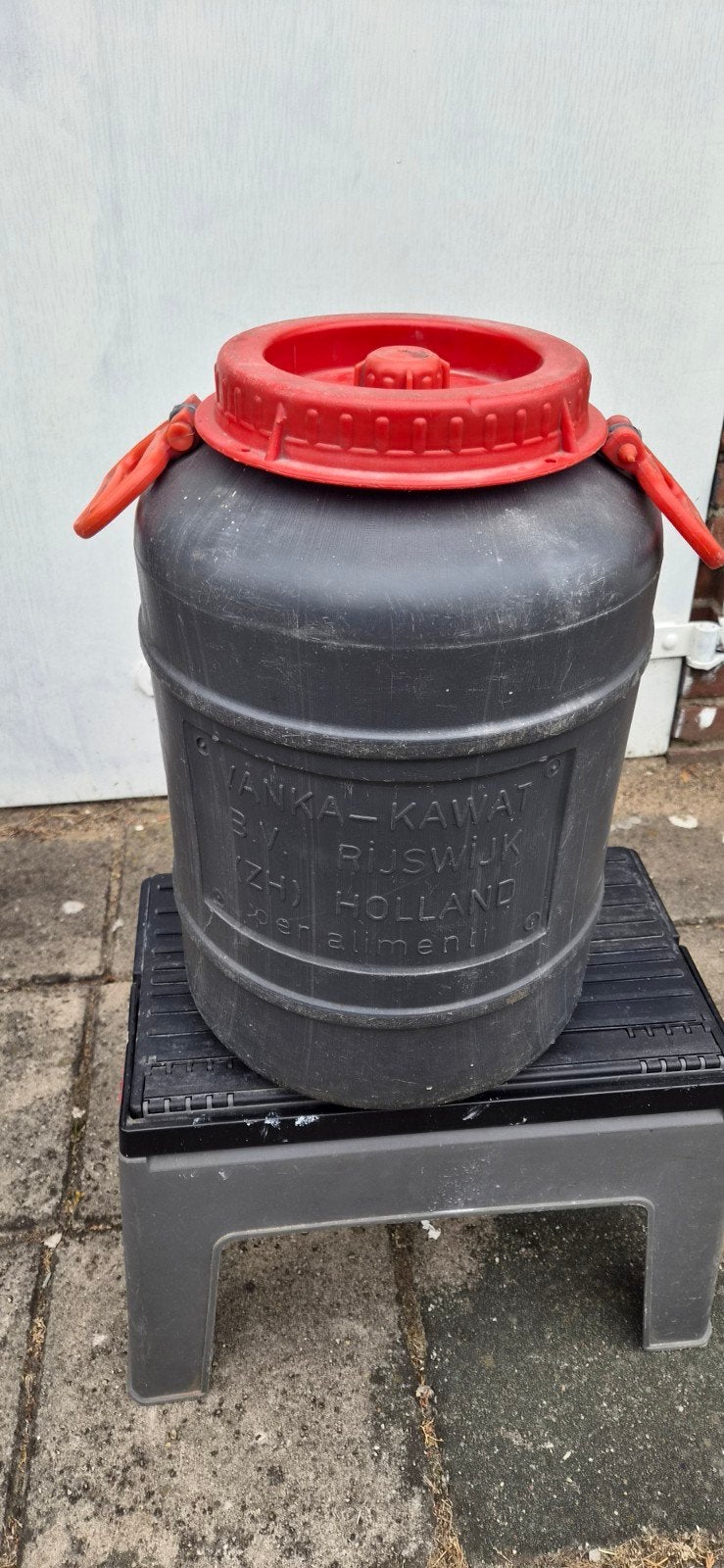 zwarte kunststof vat met deksel - 20l., Ophalen of Verzenden