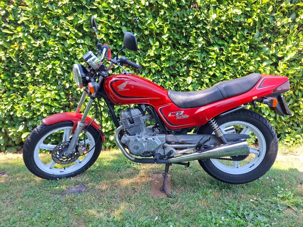 Honda CB250 (Two Fifty) uit 1994. Opknapper., Motoren, 2 cilinders, Gebruikt, Particulier, 234 cc