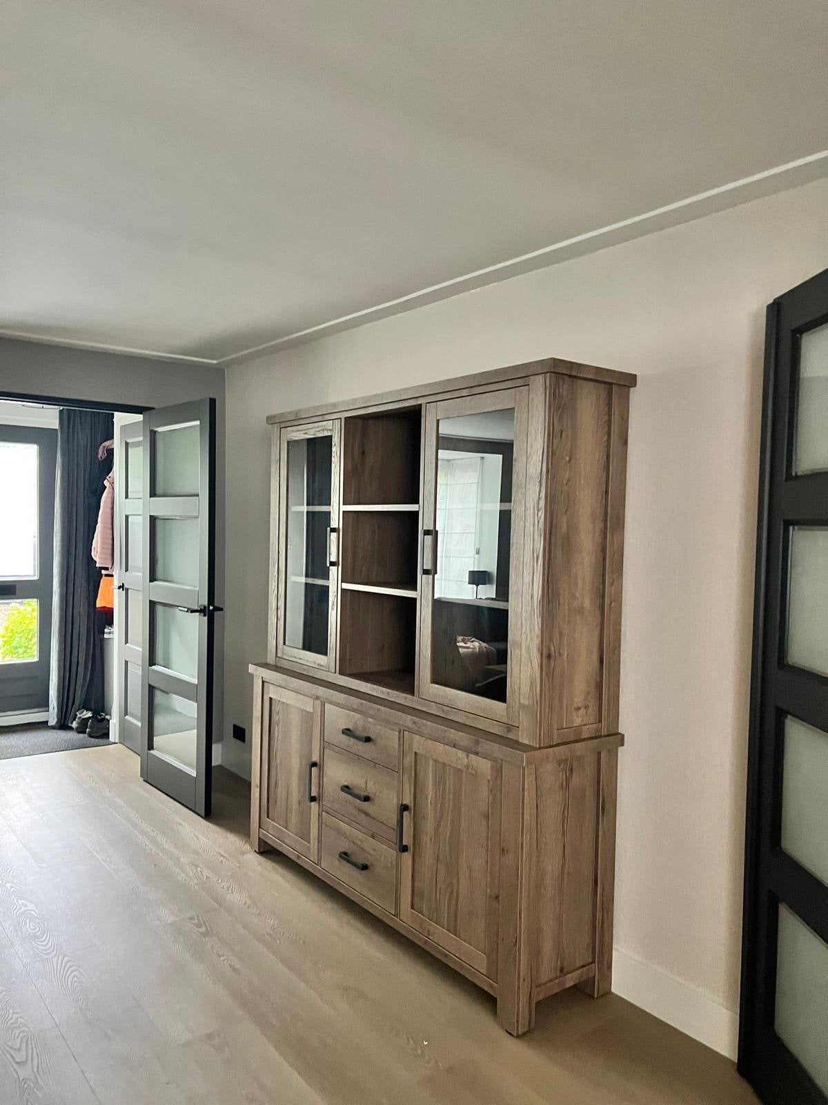 Foto 3 van Mooie Lamulux Eikenhout Kast - Zo goed als nieuw