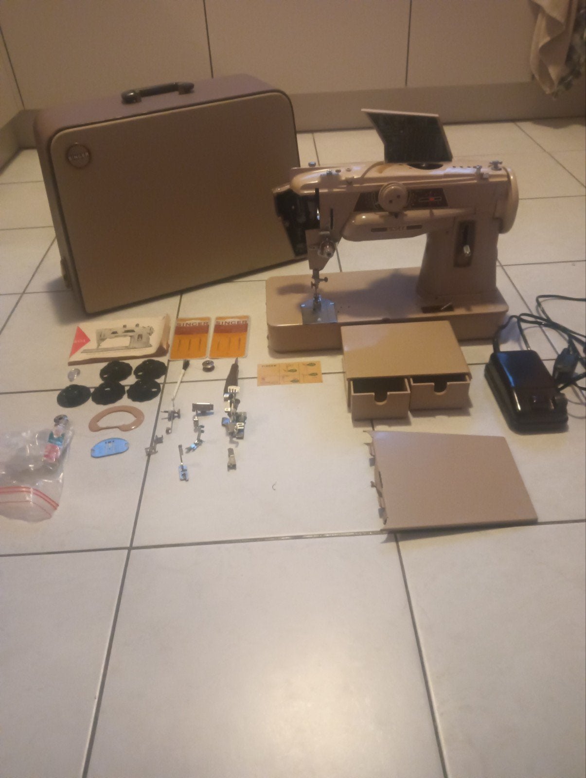 Vintage singer 401 !zo snel mogelijk weg!, Ophalen, Gebruikt, Naaimachine, Singer