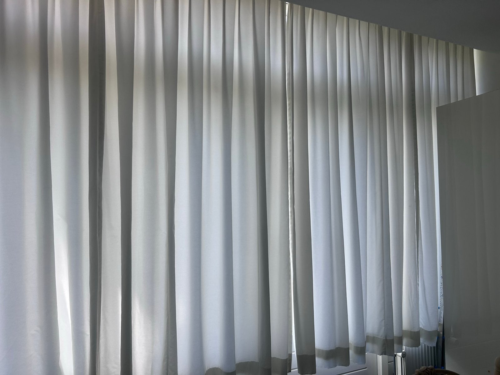 4 off white witte gordijnen Lichtdoorlatend stijlvol H 220, Overige materialen, Gebruikt, Verzenden, Wit