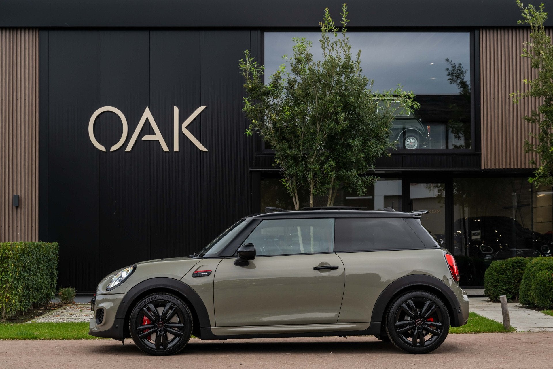 MINI 3-deurs 2.0 John Cooper Works F1 Aut. | Navi | Carplay, Auto's, Gebruikt, 4 cilinders, 4 stoelen, 231 pk
