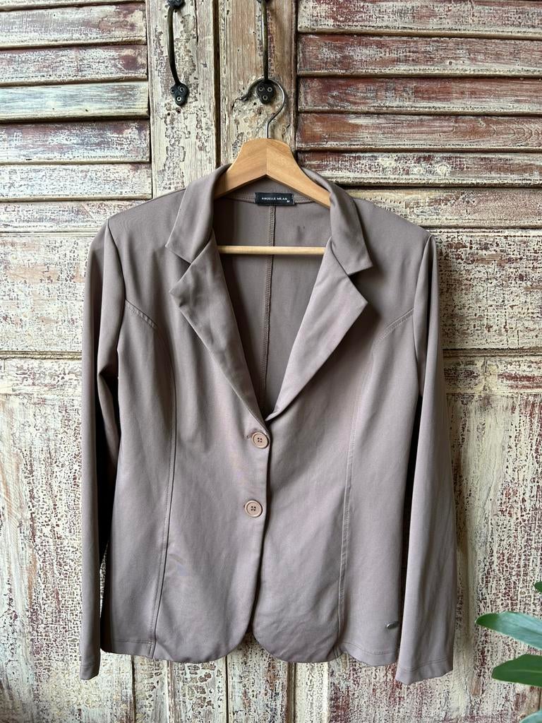 Angelle Milan beige blazer maat M travelstof, Maat 38/40 (M), Beige, Ophalen of Verzenden, Jasje
