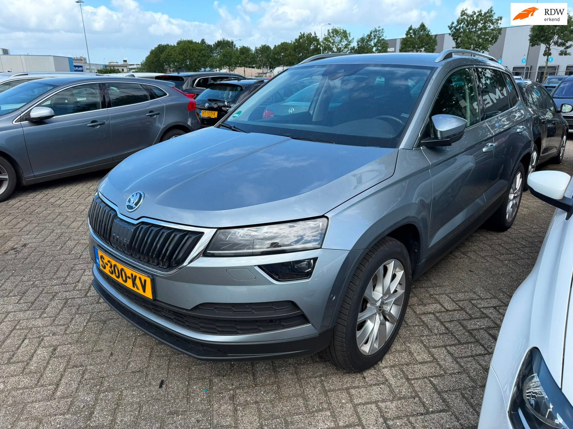 Skoda Karoq 1.5 TSI ACT Business Edition Plus, Auto's, Euro 6, Karoq, Bedrijf, SUV of Terreinwagen
