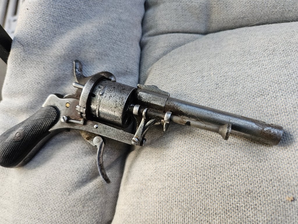 Antieke zwartkruit penvuur revolver, Ophalen of Verzenden