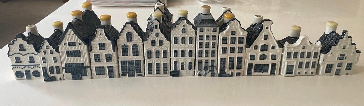 KLM huisjes collectie: Nummers 1, 2, 6 (2x), 15, 16, 25 (3x), Verzamelen, Ophalen of Verzenden, Gebruikt, 1 t/m 20, Gevuld