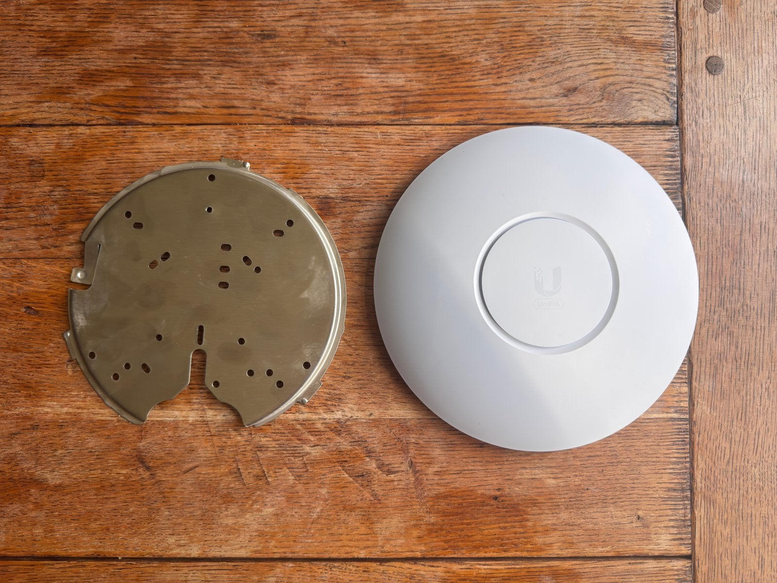 Ubiquiti Unifi 6 Pro - Wifi 6 - accesspoint, Ophalen of Verzenden, Zo goed als nieuw, Detector, Sensor of Melder, Beweging