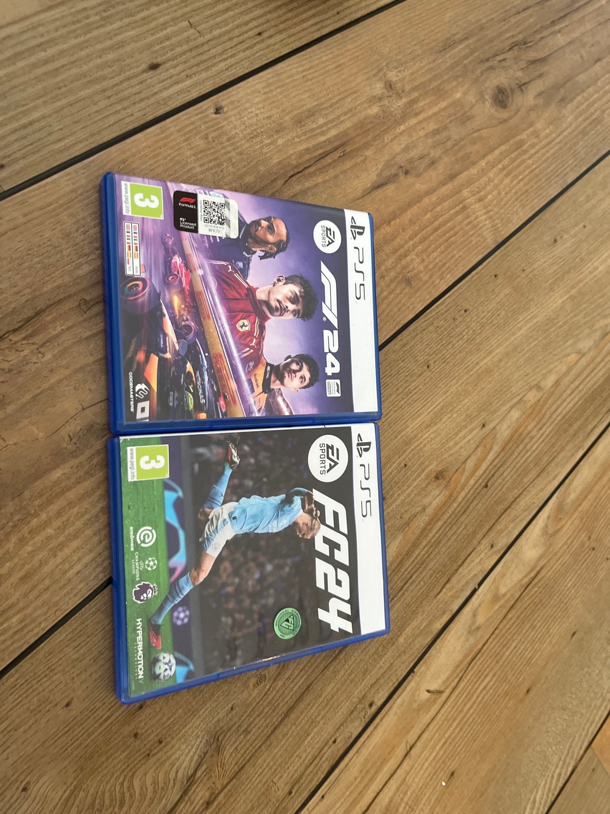 PS5 Games: FIFA 24 en F1 24 - Zo goed als nieuw, Eén computer, Ophalen of Verzenden, Zo goed als nieuw, Sport