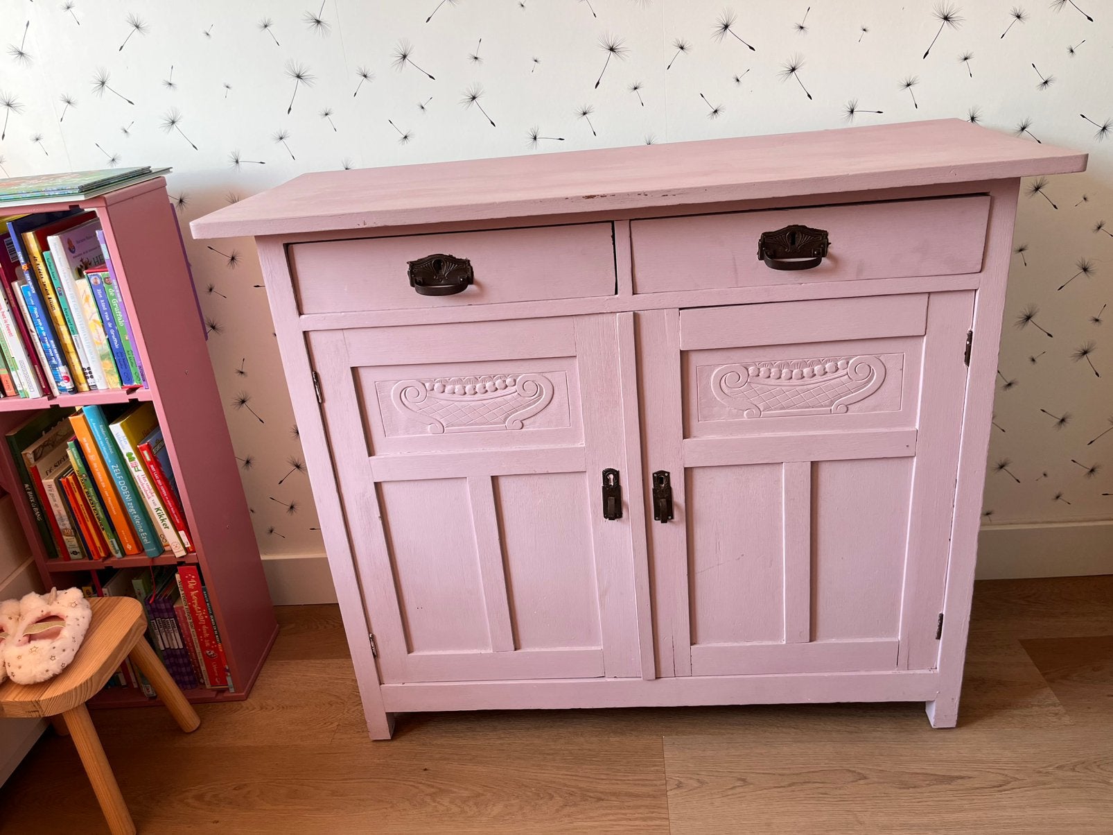 Vintage houten kastje / commode, Kinderen en Baby's, Ophalen, Gebruikt, Kast, 100 cm of meer