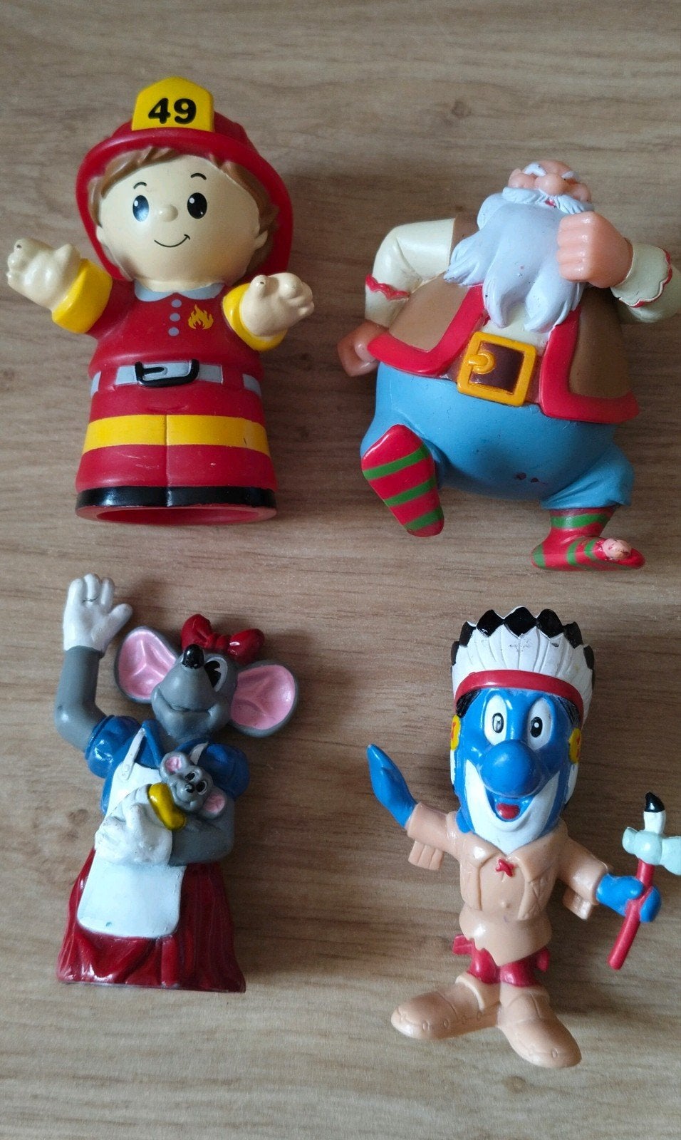 4 poppetjes /figuurtjes Alle 4 voor, Verzamelen, Verzenden, Zo goed als nieuw