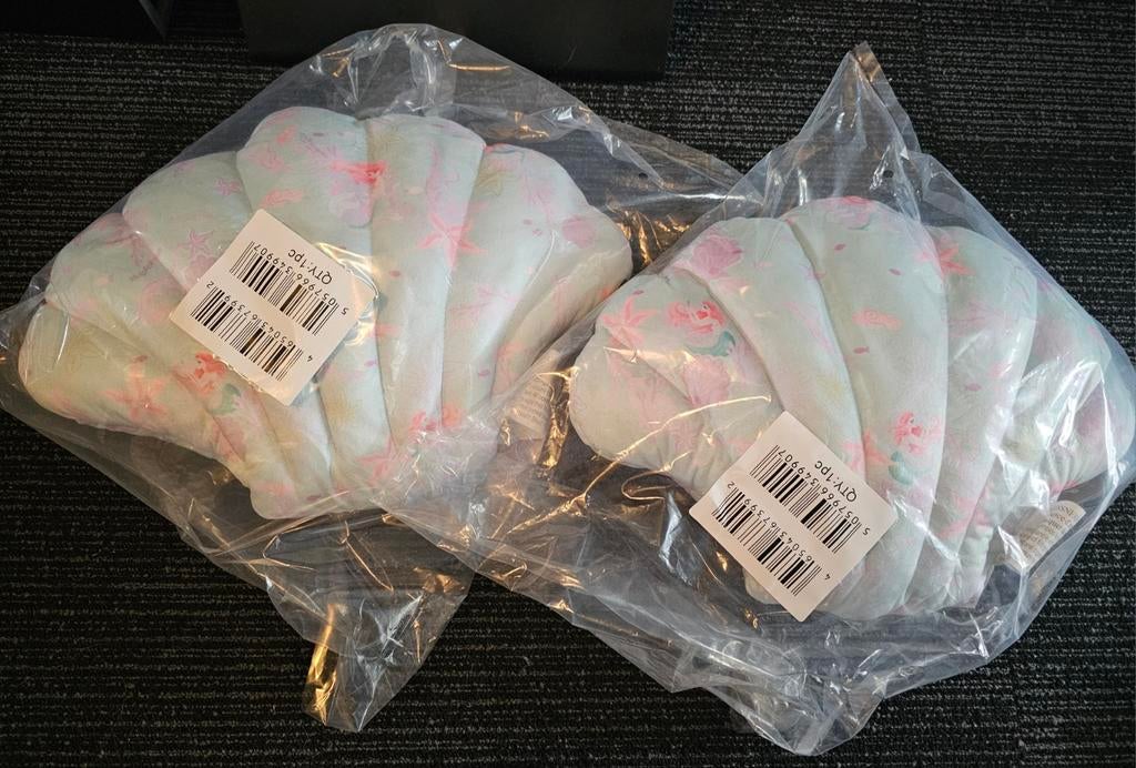 Disney Ariel Schelp Kussens - Nieuw in verpakking, Huis en Inrichting, Woonaccessoires | Kussens, Ophalen of Verzenden, Nieuw