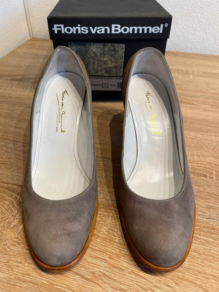 Floris van Bommel Pumps Grijs Nubuck Maat 39,5 Nieuw + Doos, Floris van Bommel, Floris van Bommel, Floris van Bommel, Nieuw