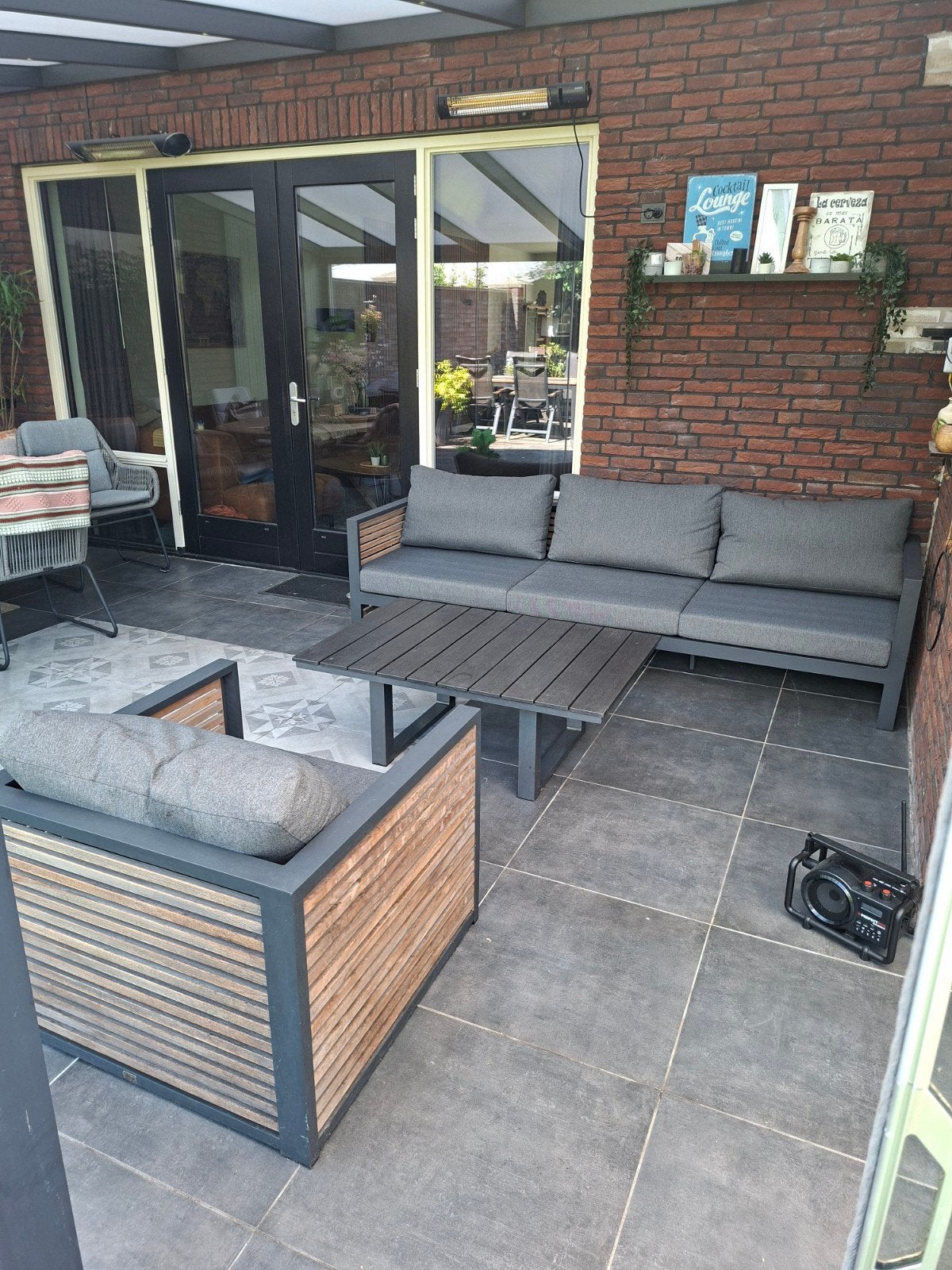 Te koop loungebank en loungestoel en tafel, Ophalen, Bank