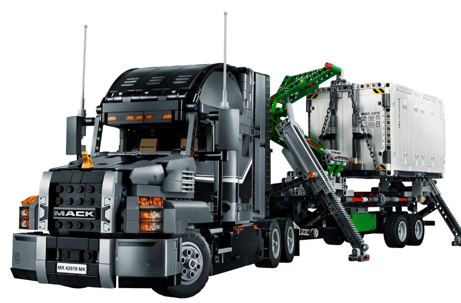 Foto 11 van LEGO Technic Mack Anthem 42078 - Zo goed als nieuw
