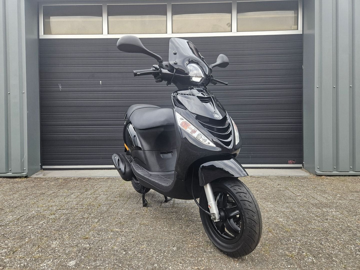 PIAGGIO ZIP 50 4T-2V SP LOOK BROM ZWART BJ 2013 ZWART 4352KM, Maximaal 45 km/u, Onbekend, Ophalen of Verzenden, Zo goed als nieuw