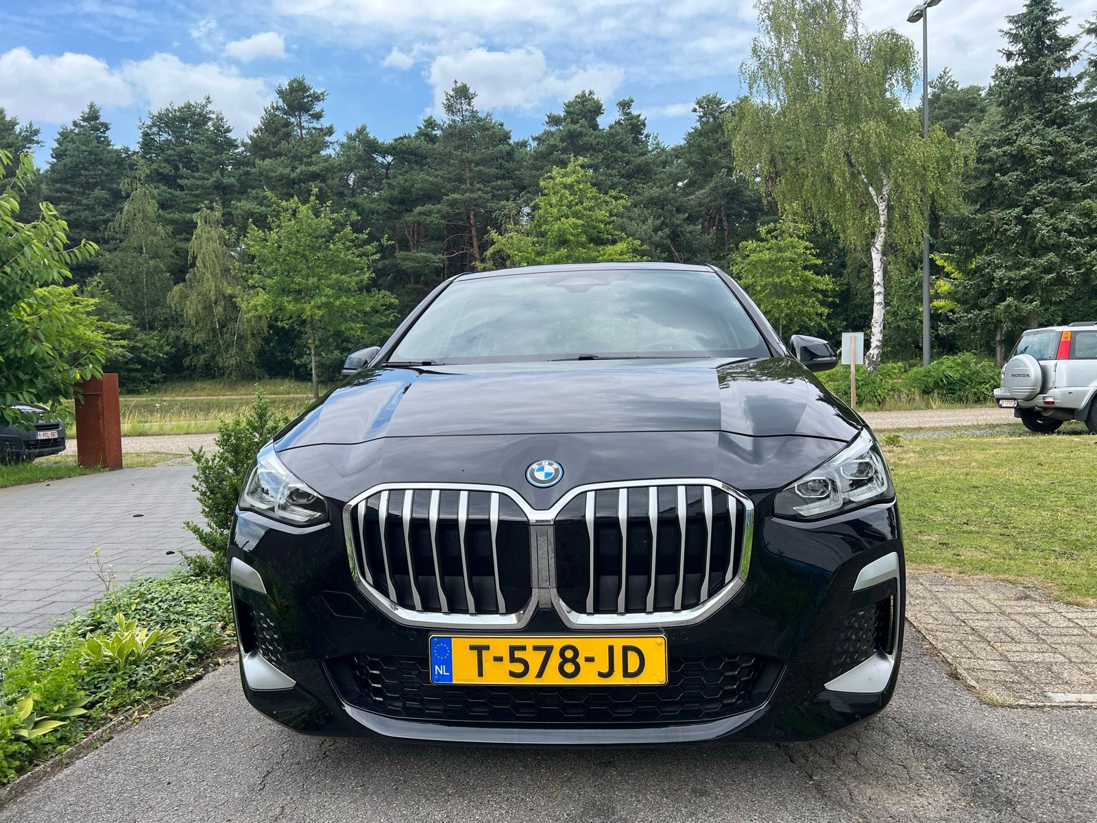 BMW 2-Serie Active Tourer 225e 245pk Xdrive Aut 2023 Zwart, Auto's, BMW, Automaat, 167 km/l, Zwart, Vierwielaandrijving