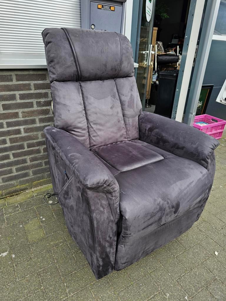 Sta op / Relax fauteuil Velvet grijs nette stoel, Ophalen, ., Minder dan 75 cm, Zo goed als nieuw