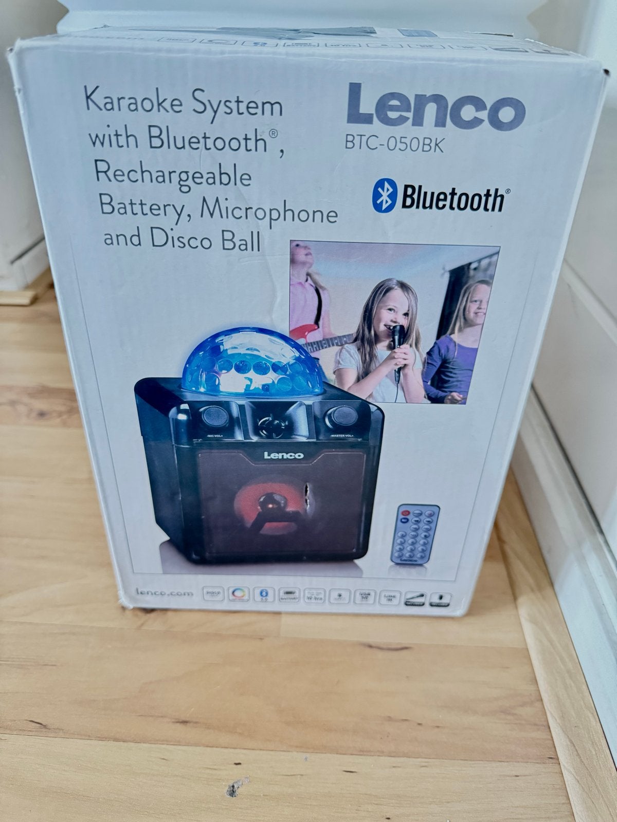 Lenco Karaoke Systeem met Bluetooth, Microfoon en Discobal, Ophalen, Zo goed als nieuw, Complete set