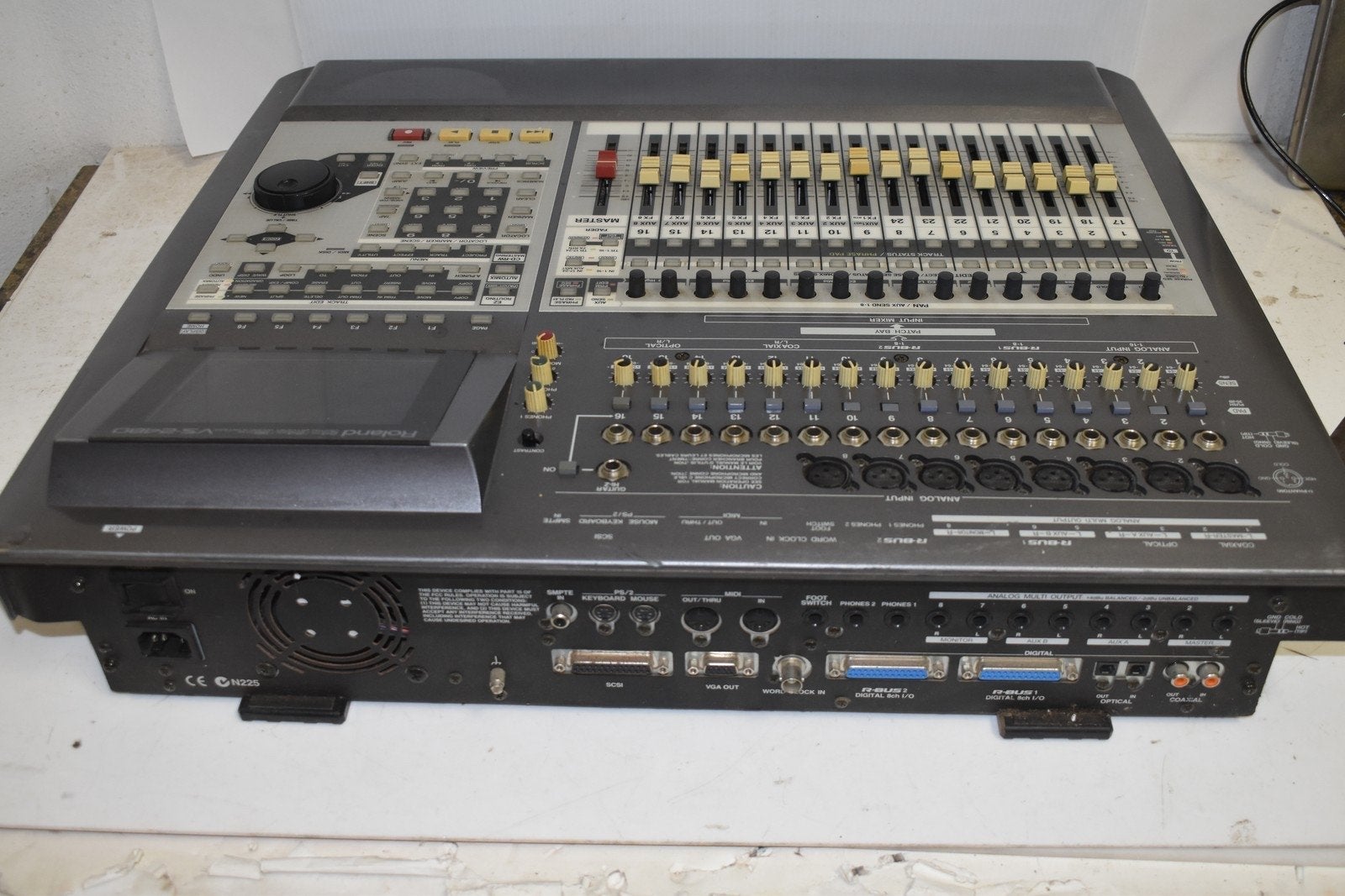 Roland VS-2480CD Digitale Studio Workstation, Muziek en Instrumenten, Ophalen of Verzenden, Gebruikt, 20 kanalen of meer, Microfooningang