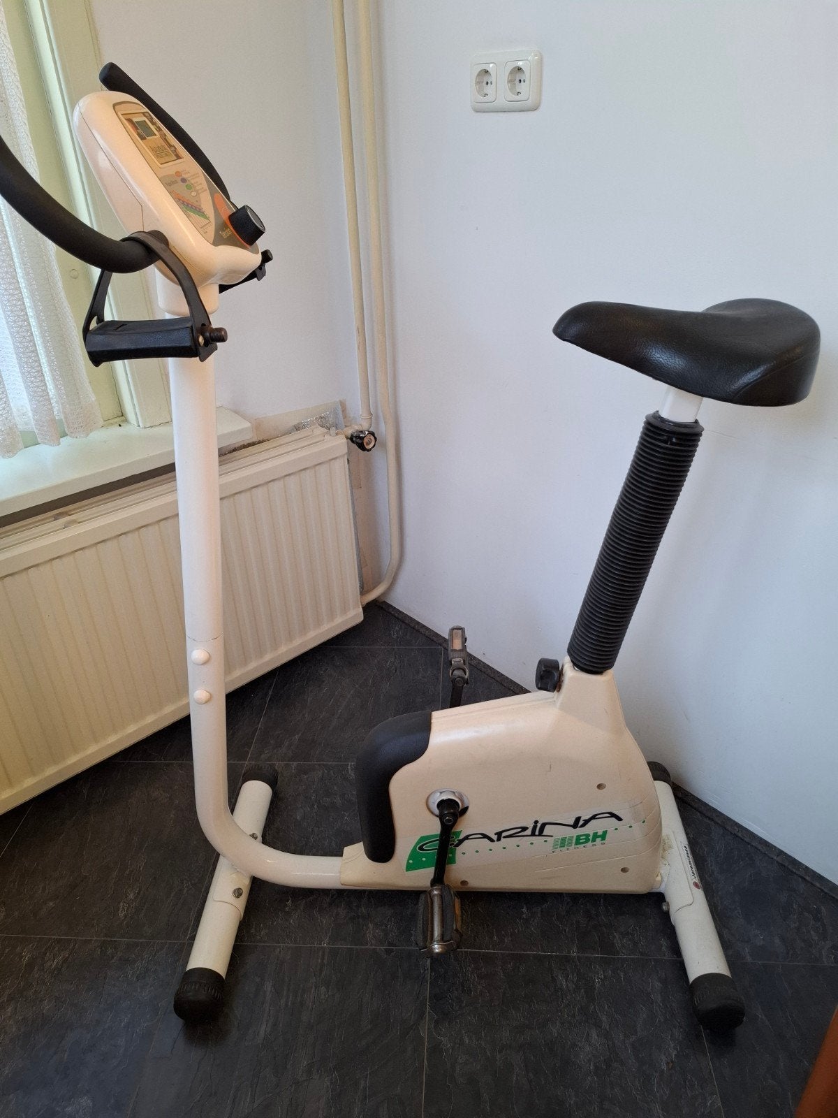 Hometrainer BH Fitness Garina - Gebruikt, Ophalen, Gebruikt, Metaal, Benen