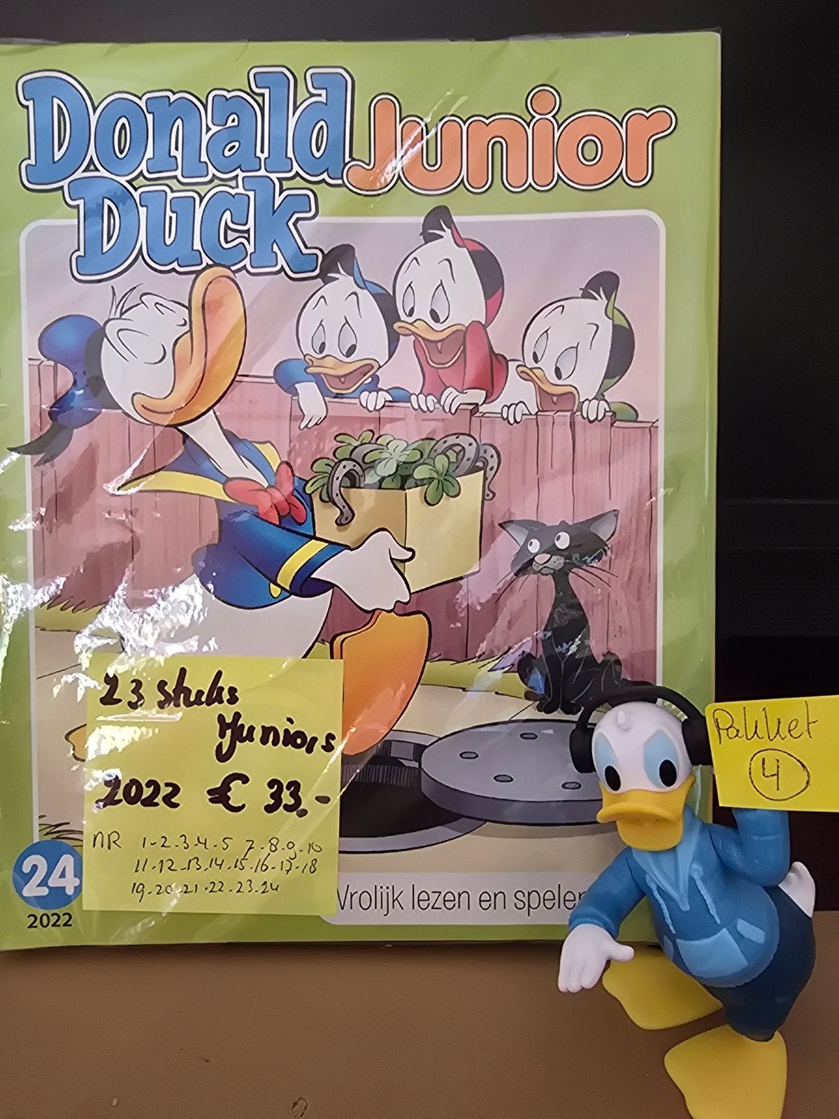Donald Duck Junior - 23 stuks uit 2022, Meerdere stripboeken, Ophalen of Verzenden, Gelezen