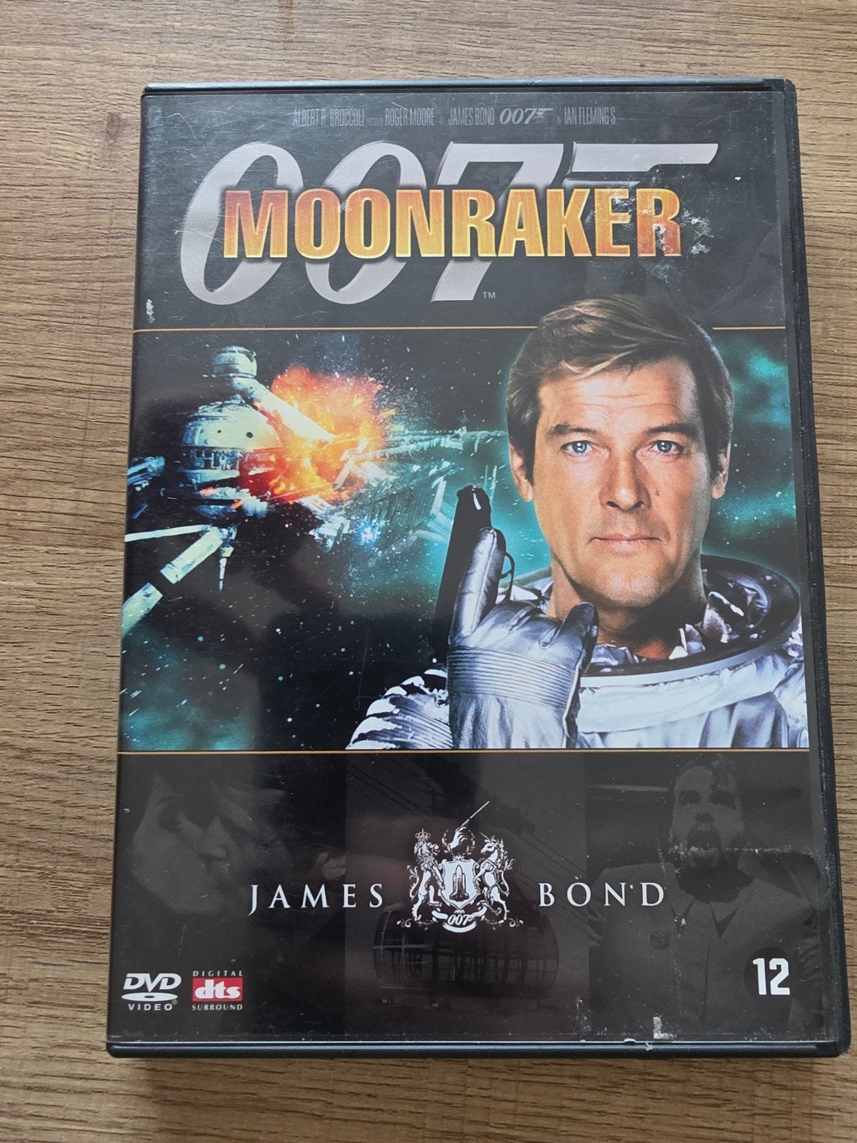 James bond Moonraker , 1979, Cd's en Dvd's, Vanaf 12 jaar, Ophalen of Verzenden, Zo goed als nieuw