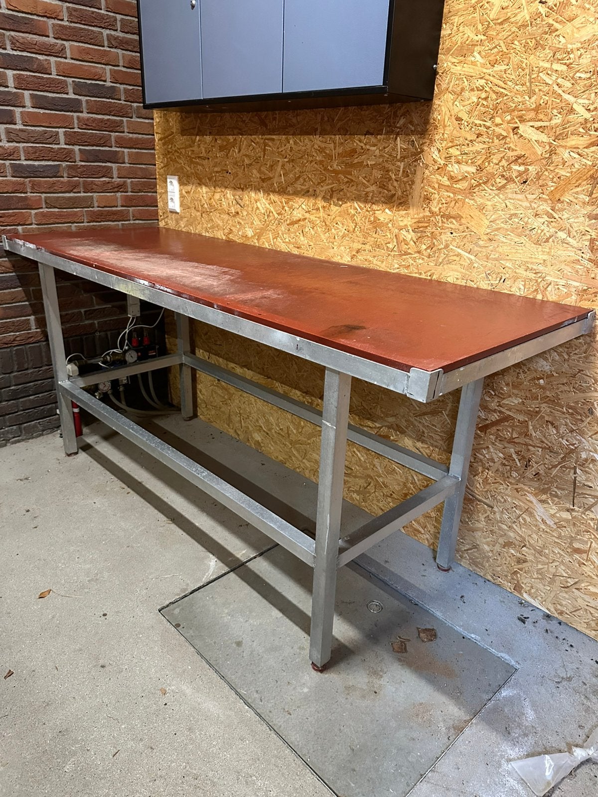 Werkbank / slagerstafel aluminium met hard kunstof blad, Ophalen, Bankschroef
