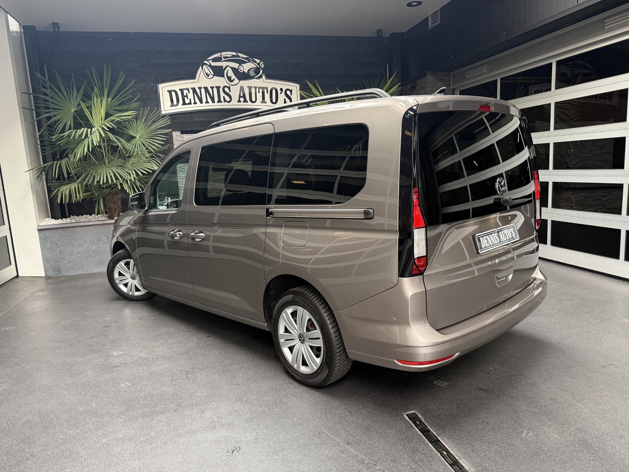 Volkswagen Caddy Maxi 1.5 TSI 7 personen!, Voorwielaandrijving, Dealer onderhouden, Stof, Euro 6