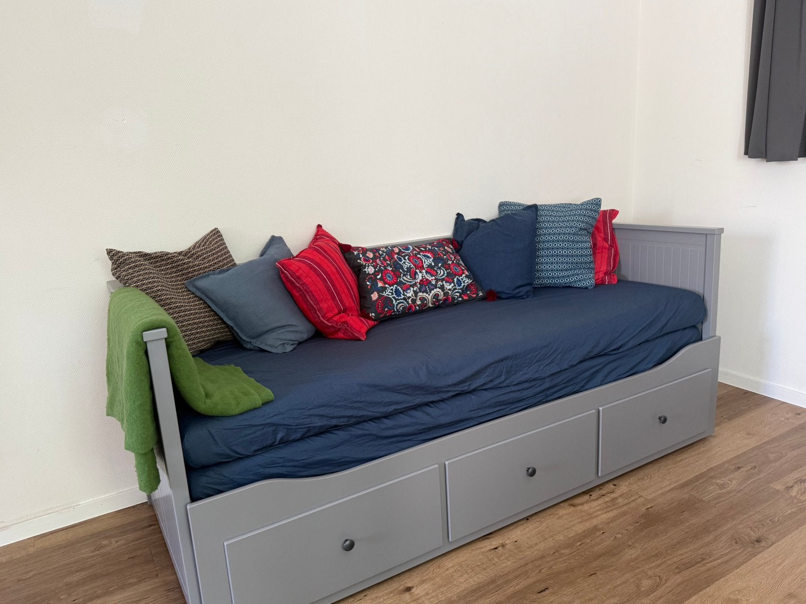 IKEA Hemnes Bedbank - 3 maanden oud, Huis en Inrichting, Slaapkamer | Slaapbanken, Ophalen, Zo goed als nieuw, Tweepersoons, 80 cm
