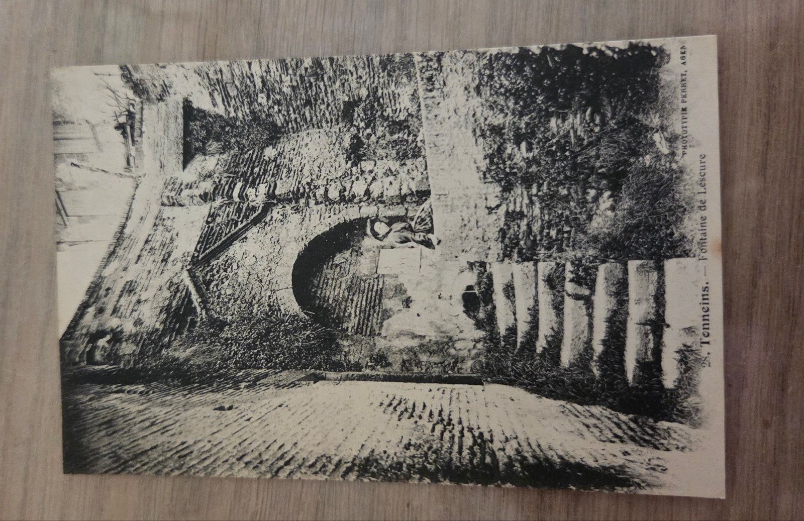 Oude ansichtkaart Fontaine de Liseure, Tenneins (Frankrijk), Ophalen of Verzenden, Ongelopen