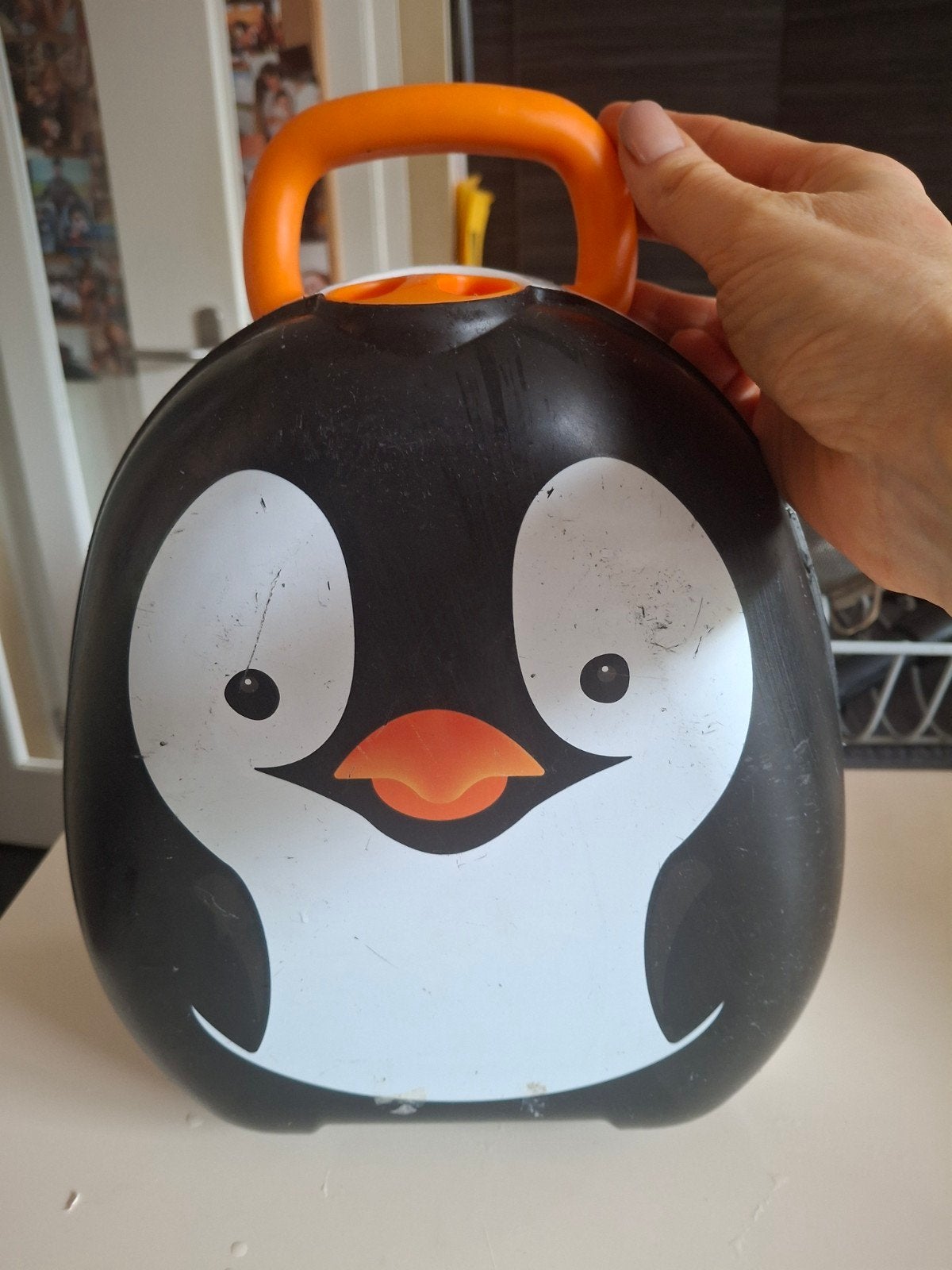 My Carry Potty Pinguïn – draagbaar reispotje, Ophalen