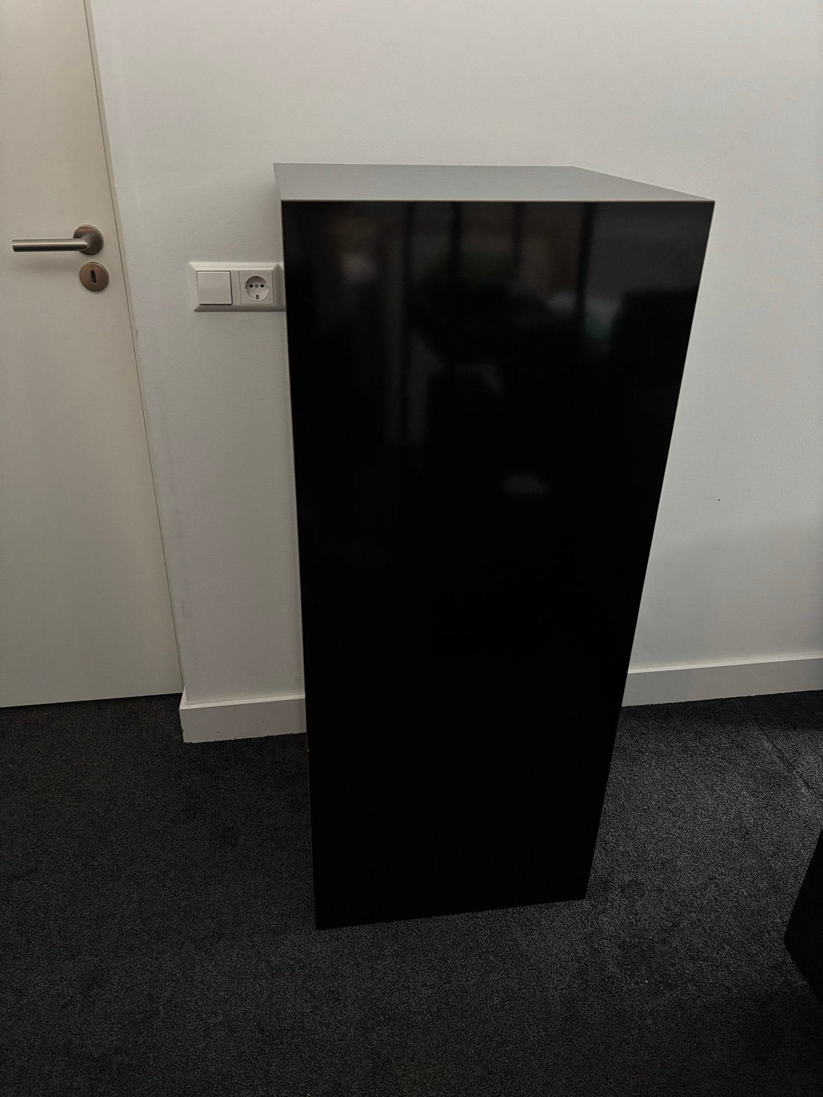 Zwarte hoogglans piëdestal/zuil 50x50x120cm, Huis en Inrichting, Ophalen, Zo goed als nieuw