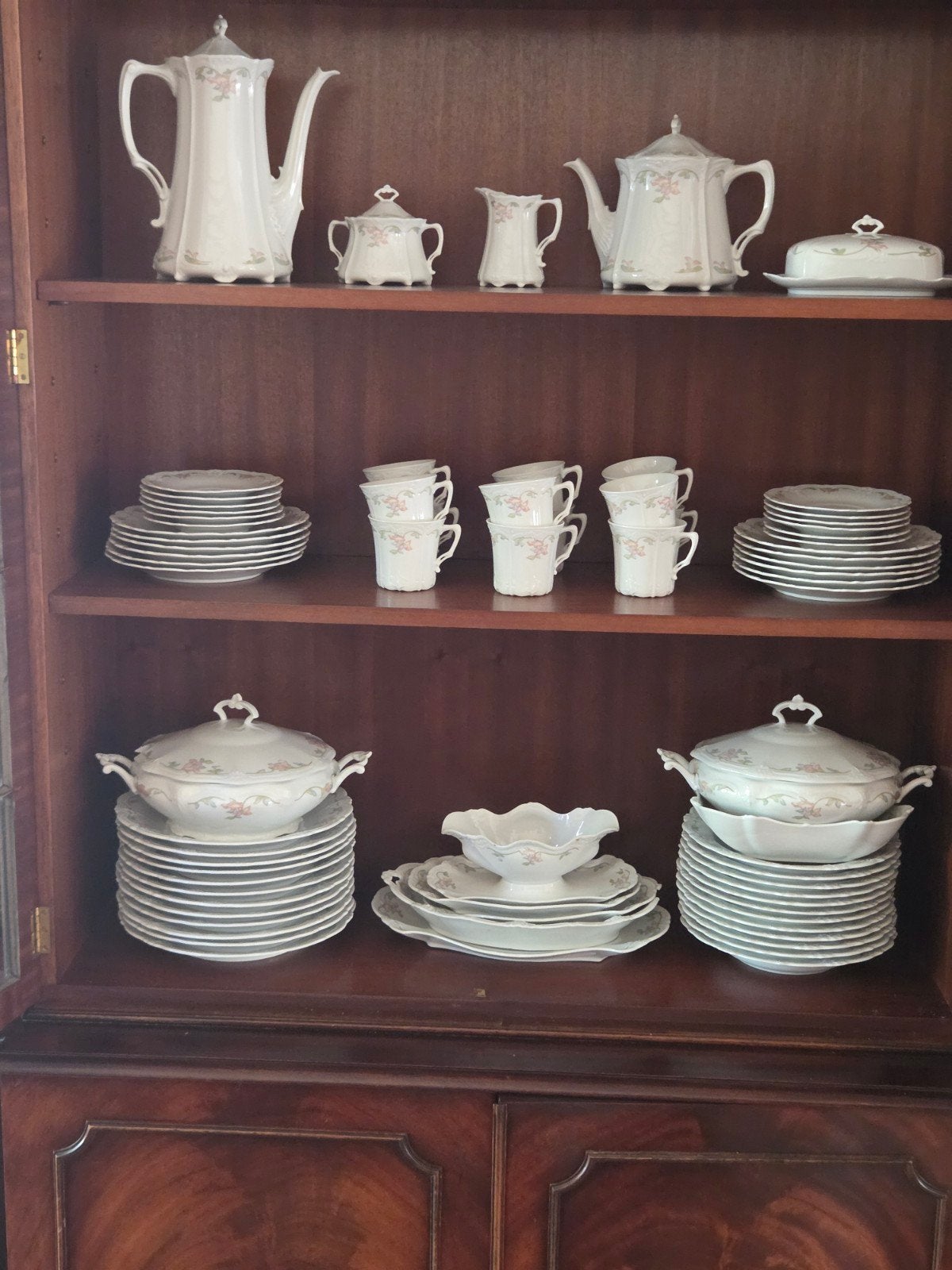Uitgebreid porseleinen Tirschenreuth servies met bloemmotief, Huis en Inrichting, Keuken | Servies, Ophalen, Zo goed als nieuw