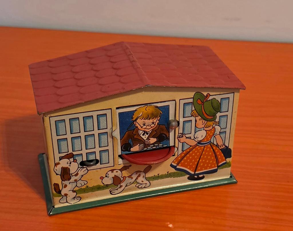 blikken spaarpot vintage kinder spaarpot jaren '50, Ophalen of Verzenden, Gebruikt, Metaal of Blik, Object of Gebouw