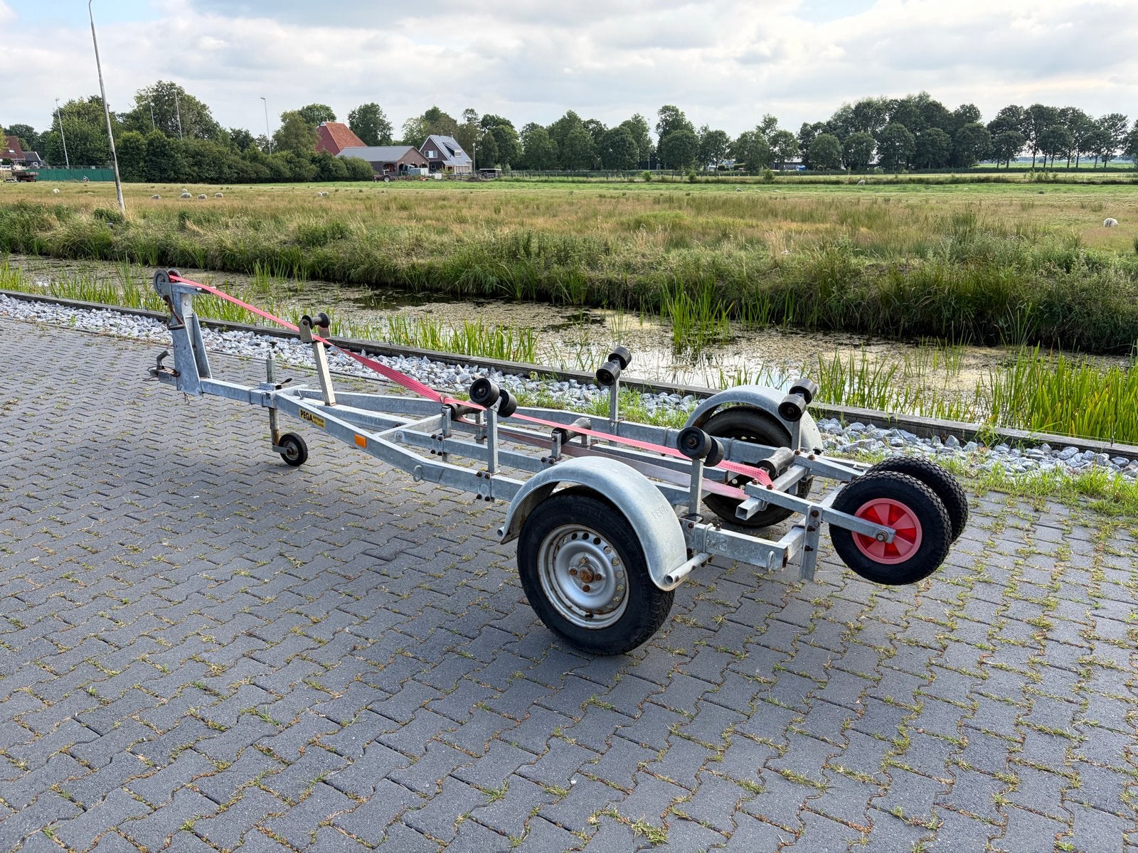 Pega Kanteltrailer voor boten, Watersport en Boten, Ophalen, Minder dan 1500 kg, Gebruikt, Kantelbaar