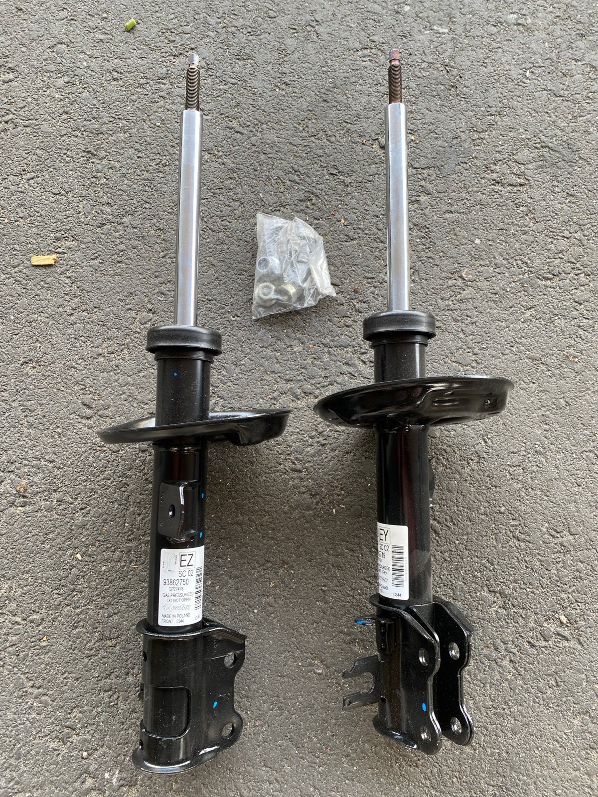Nieuwe schokbrekers (voor )Opel Corsa D (links en rechts), Ophalen, Nieuw, Opel