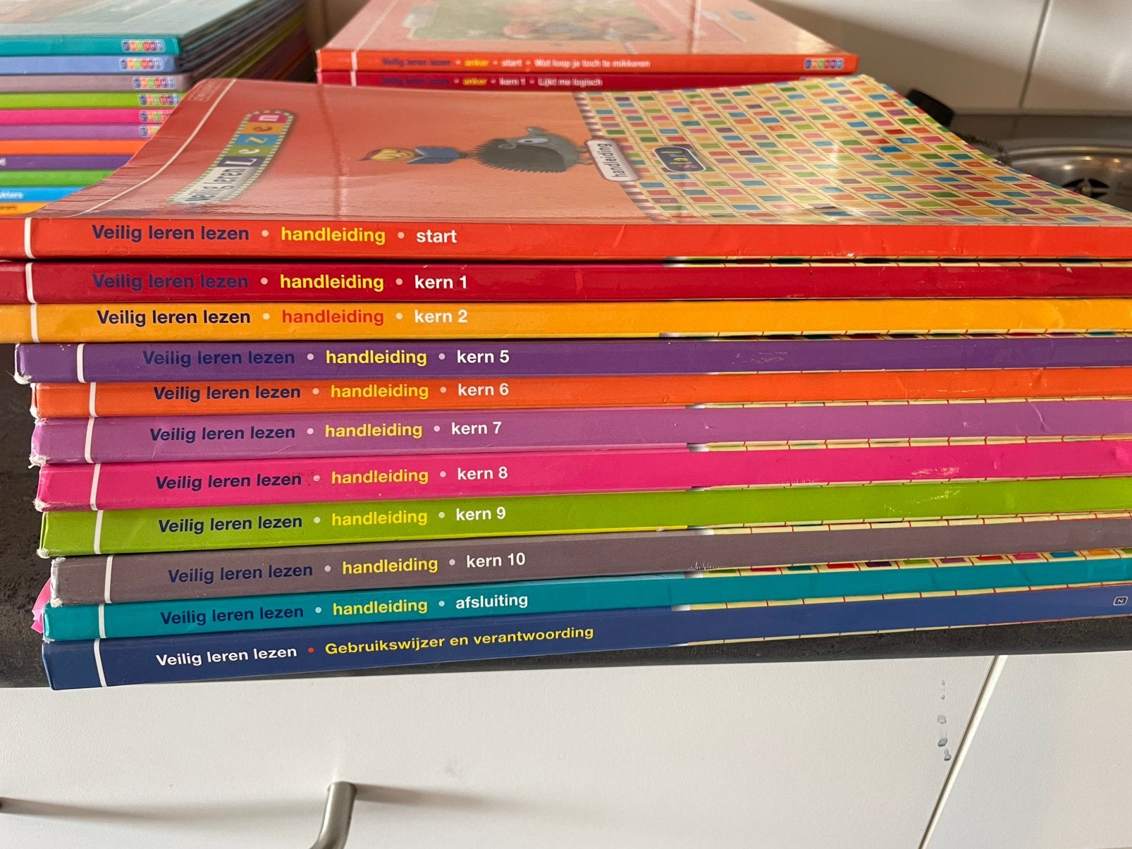 Vll handleidingen niet compleet, Ophalen of Verzenden, Gelezen, Overige niveaus, Nederlands