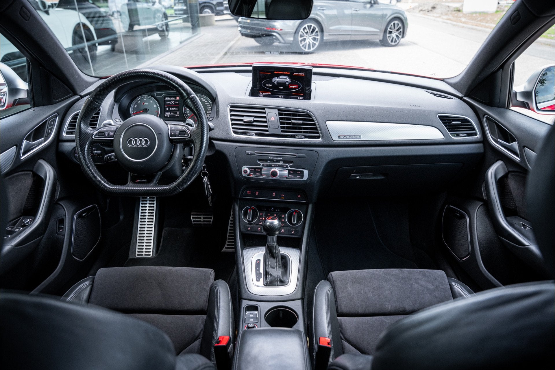 Audi Q3 RS Q3 2.5 TFSI quattro Pro Line Plus*DEALER ONDERHOU, Automaat, Gebruikt, Automatische klimaatregeling, 340 pk