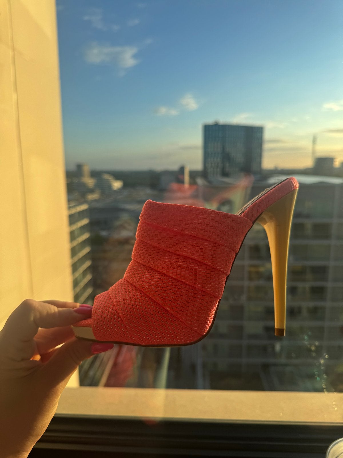 Steve Madden Neon Roze Muiltjes met Hoge Hak, Ophalen of Verzenden, Zo goed als nieuw, Roze, Sandalen of Muiltjes