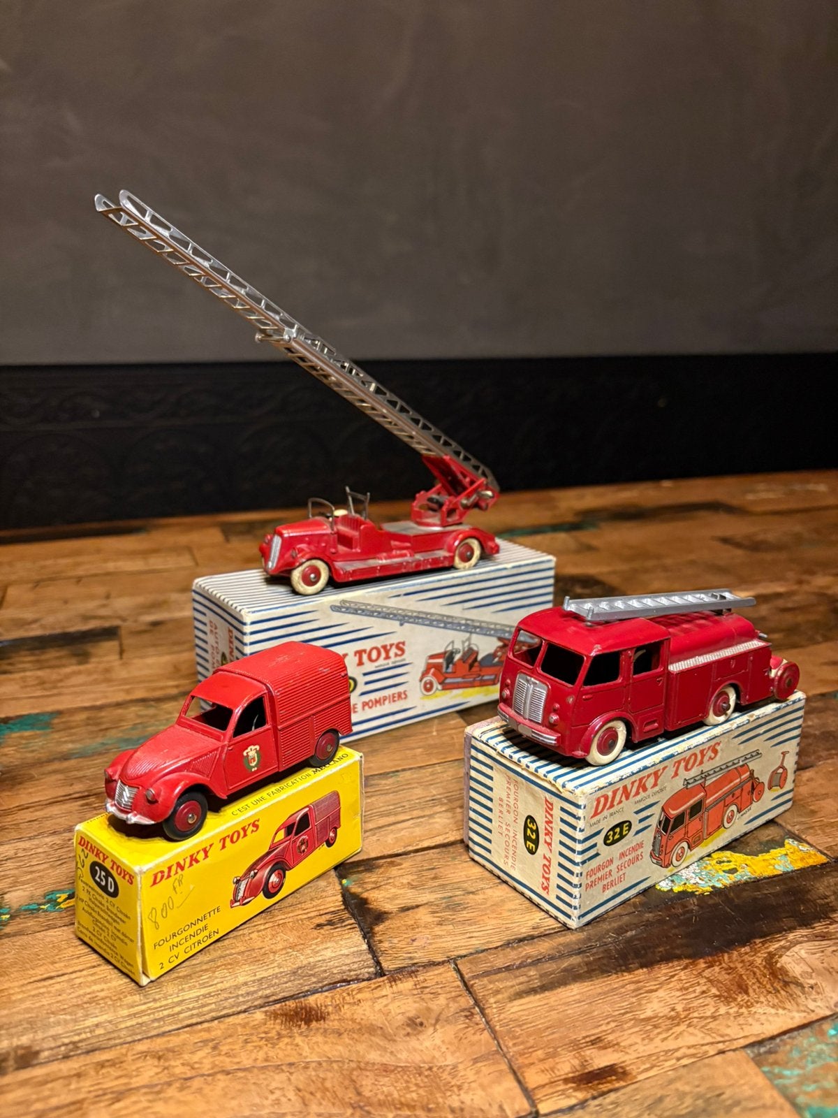 Dinky Toys France 25D Citroën 32D Auto-Échelle & 32E Berliet, Hobby en Vrije tijd, Modelauto's | 1:43, Ophalen of Verzenden, Gebruikt
