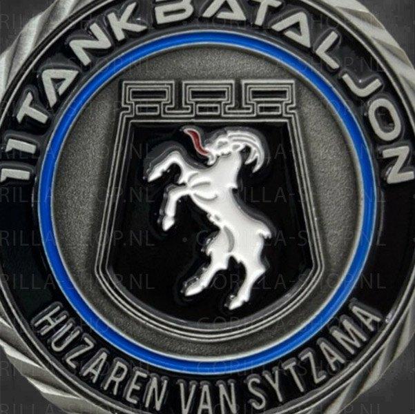 11 Tankbataljon Coins, Ophalen of Verzenden, Landmacht, Nederland, Embleem of Badge